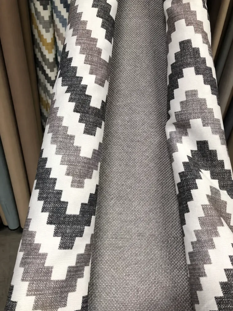 Printed drapery fabric model 530
